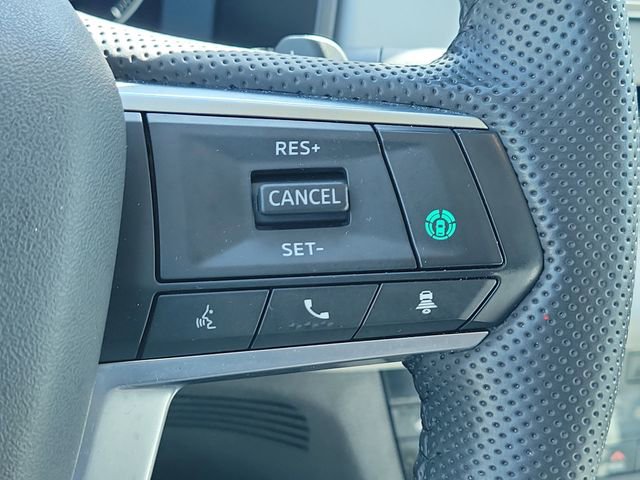 Used 2024 Mitsubishi Outlander SEL image 27