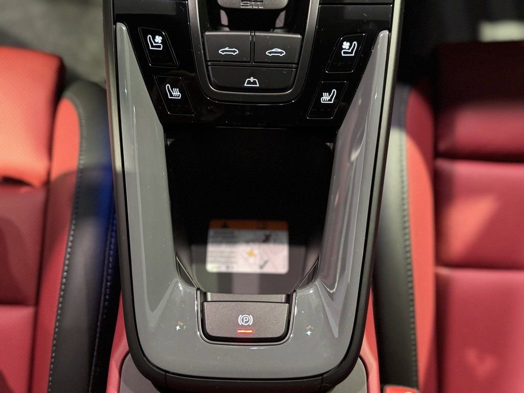 New 2026 Porsche 911 Carrera 4S image 34