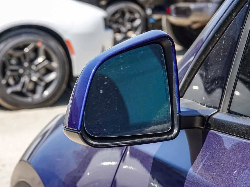 Used 2023 Tesla Model Y Performance AWD/4WD image 16