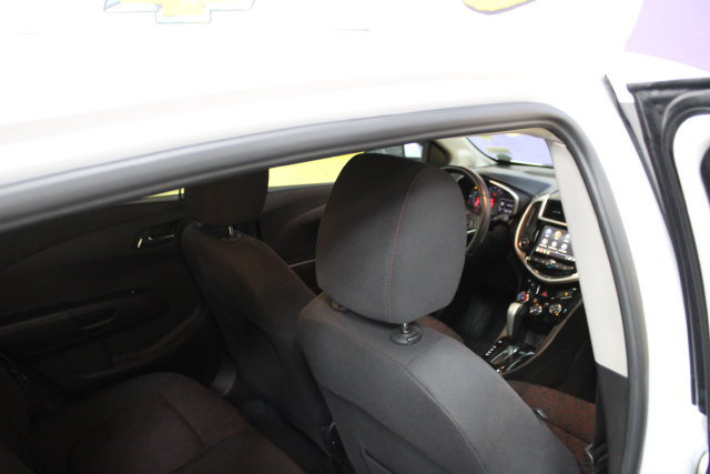 Used 2018 Chevrolet Sonic LT w/ True North Edition FWD image 10