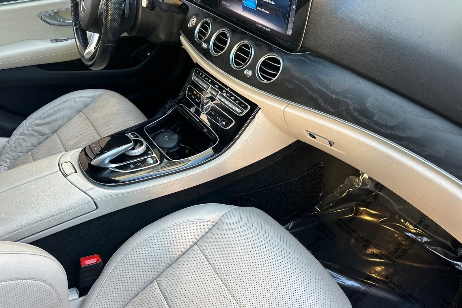 Used 2017 Mercedes-Benz E 300 4MATIC image 33