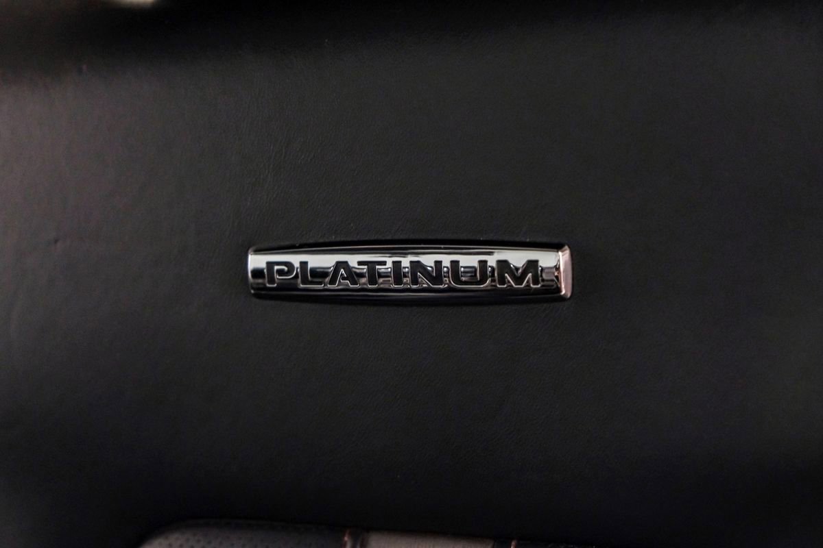 Used 2022 Ford F450 Platinum w/ FX4 Off-Road Package image 34