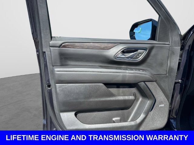 Used 2024 Chevrolet Tahoe LT w/ Luxury Package RWD image 19
