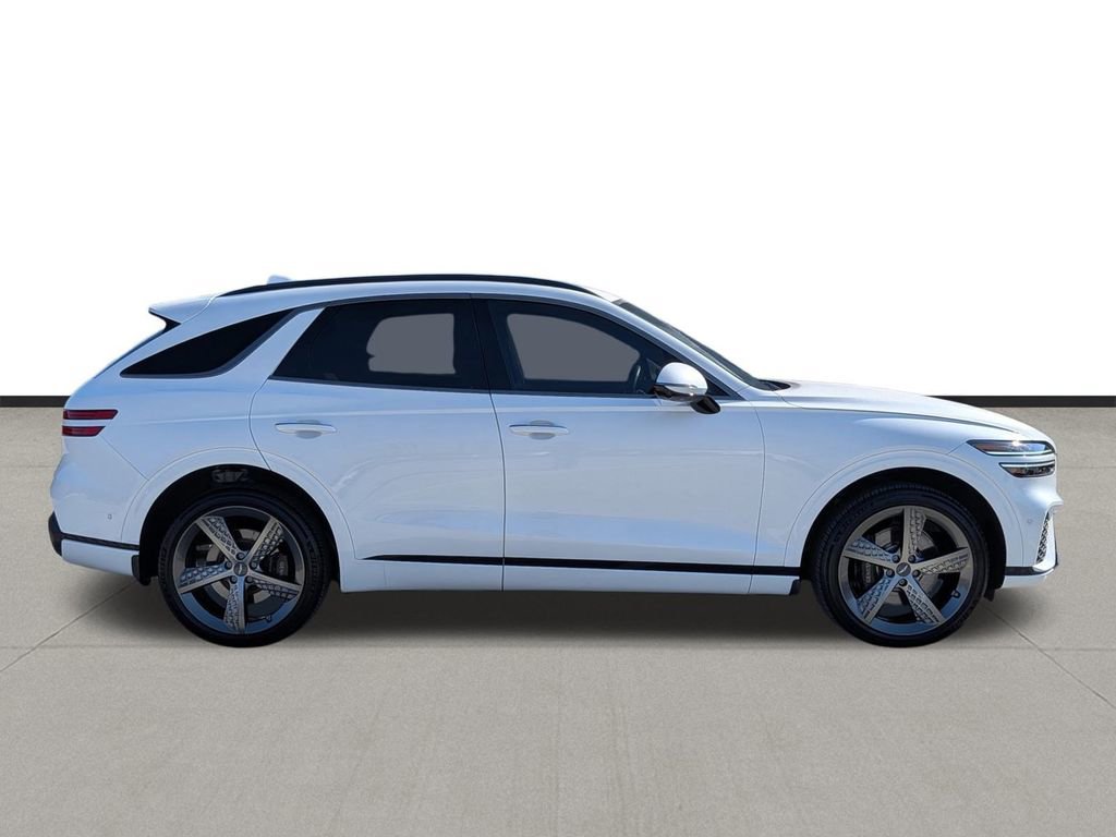 Used 2025 Genesis GV70 3.5T Sport w/ Sport Advanced Package image 4