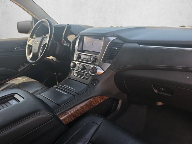 Used 2019 Chevrolet Suburban Premier RWD image 20
