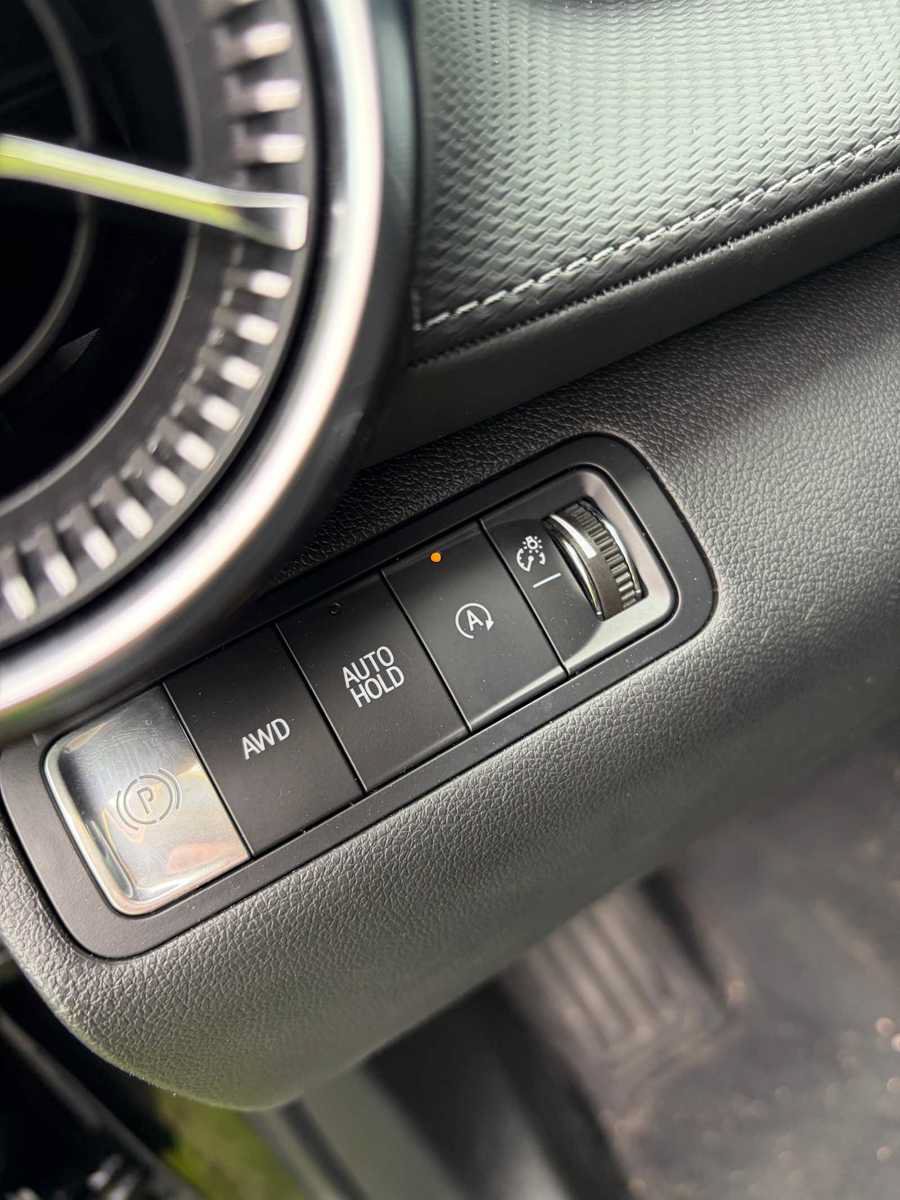 Used 2025 Chevrolet Equinox LT w/ Safety and Technology Package AWD/4WD image 9