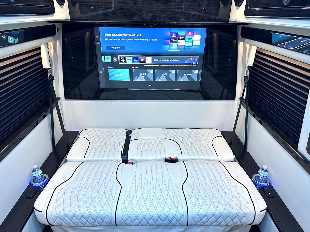 Used 2024 Mercedes-Benz Sprinter 3500 image 5