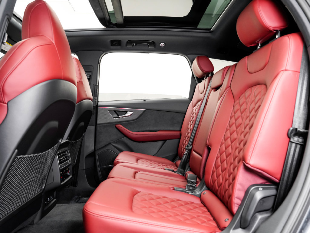 New 2026 Audi SQ7 Prestige AWD/4WD image 28