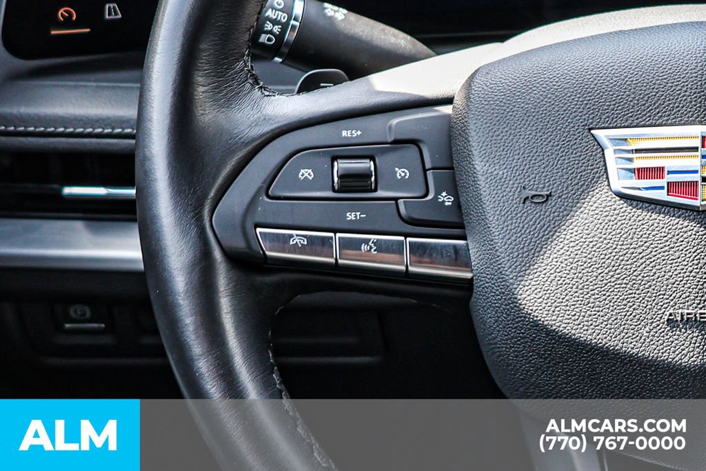 Used 2025 Cadillac XT4 Premium Luxury FWD image 35