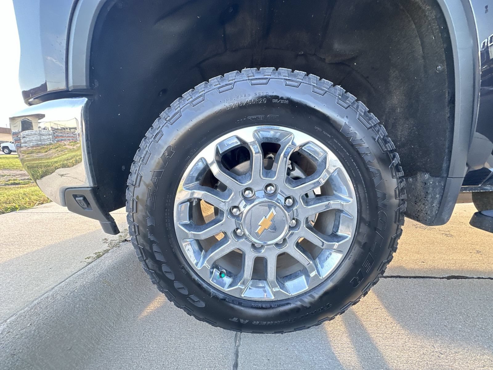 Certified 2024 Chevrolet Silverado 2500 LTZ w/ LTZ Plus Package AWD/4WD image 33