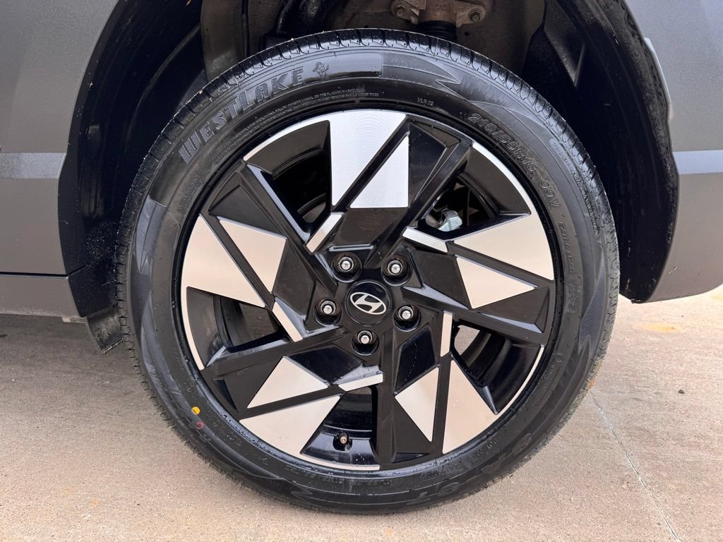 Certified 2025 Hyundai Kona SEL AWD/4WD image 24