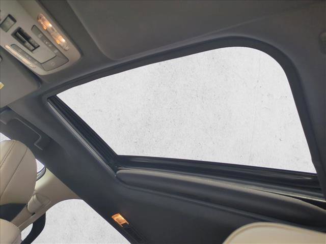 Used 2023 Toyota Sienna XLE image 15