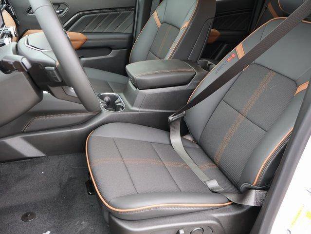 New 2026 GMC Canyon AT4 image 38