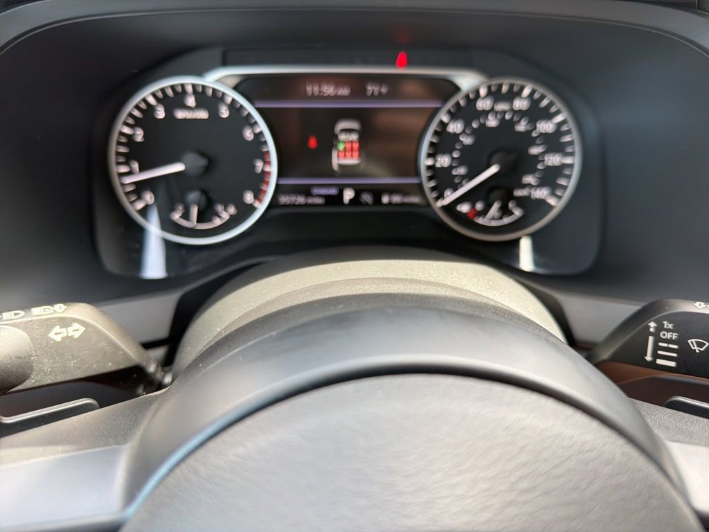Used 2024 Nissan Pathfinder S FWD image 29