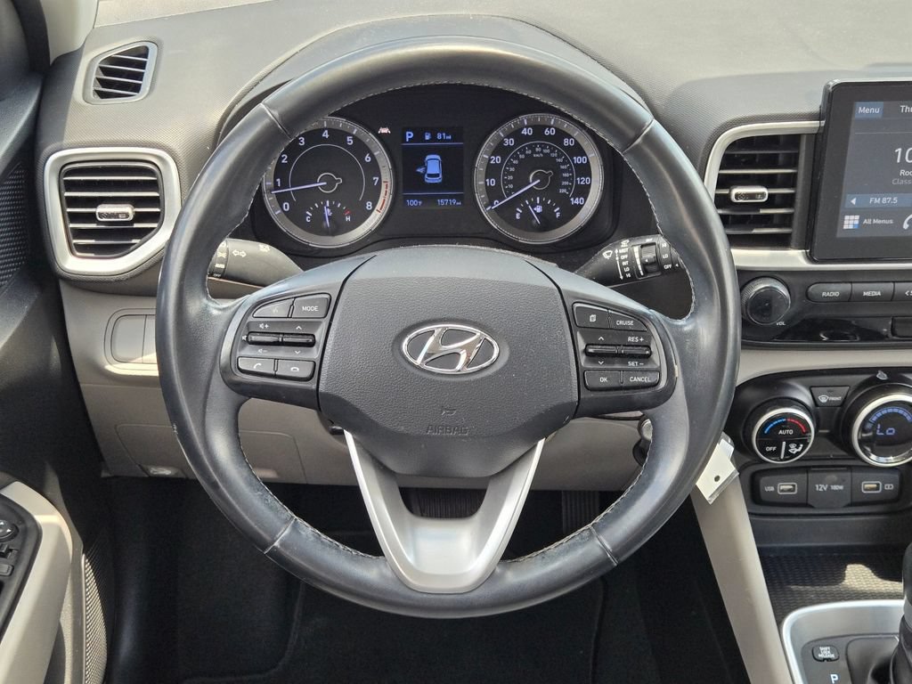 Used 2022 Hyundai Venue SEL w/ Cargo Package FWD image 18