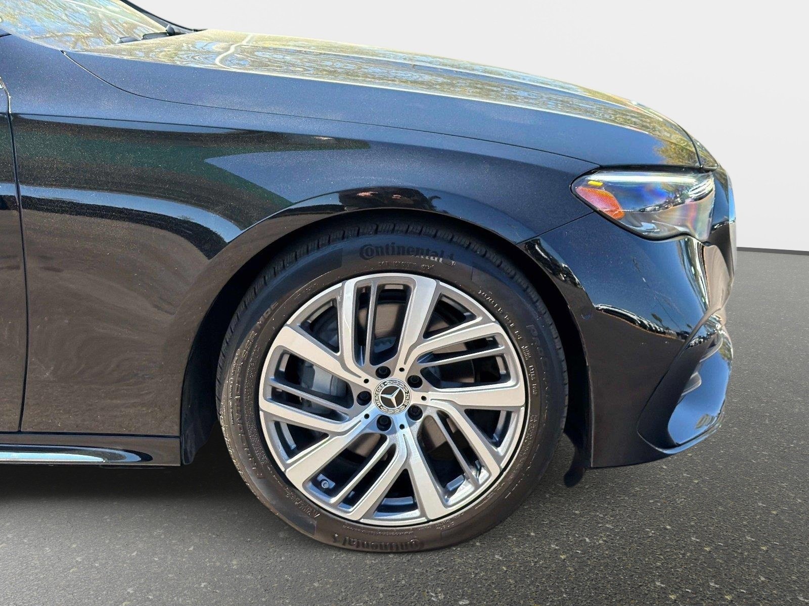Used 2025 Mercedes-Benz E 350 Sedan image 9