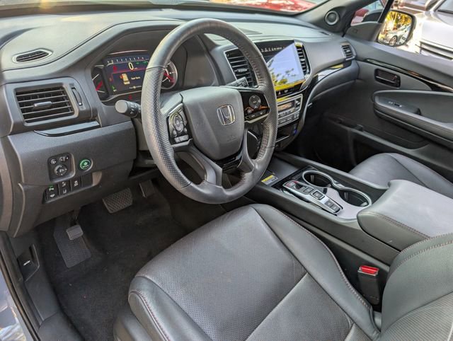 Used 2024 Honda Passport Black Edition image 10