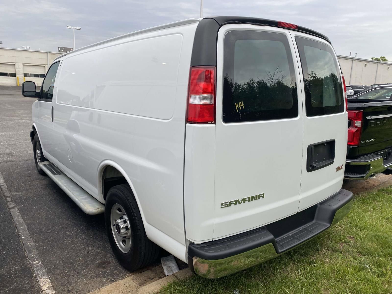 Used 2025 GMC Savana 2500 w/ Driver Convenience Package RWD image 6