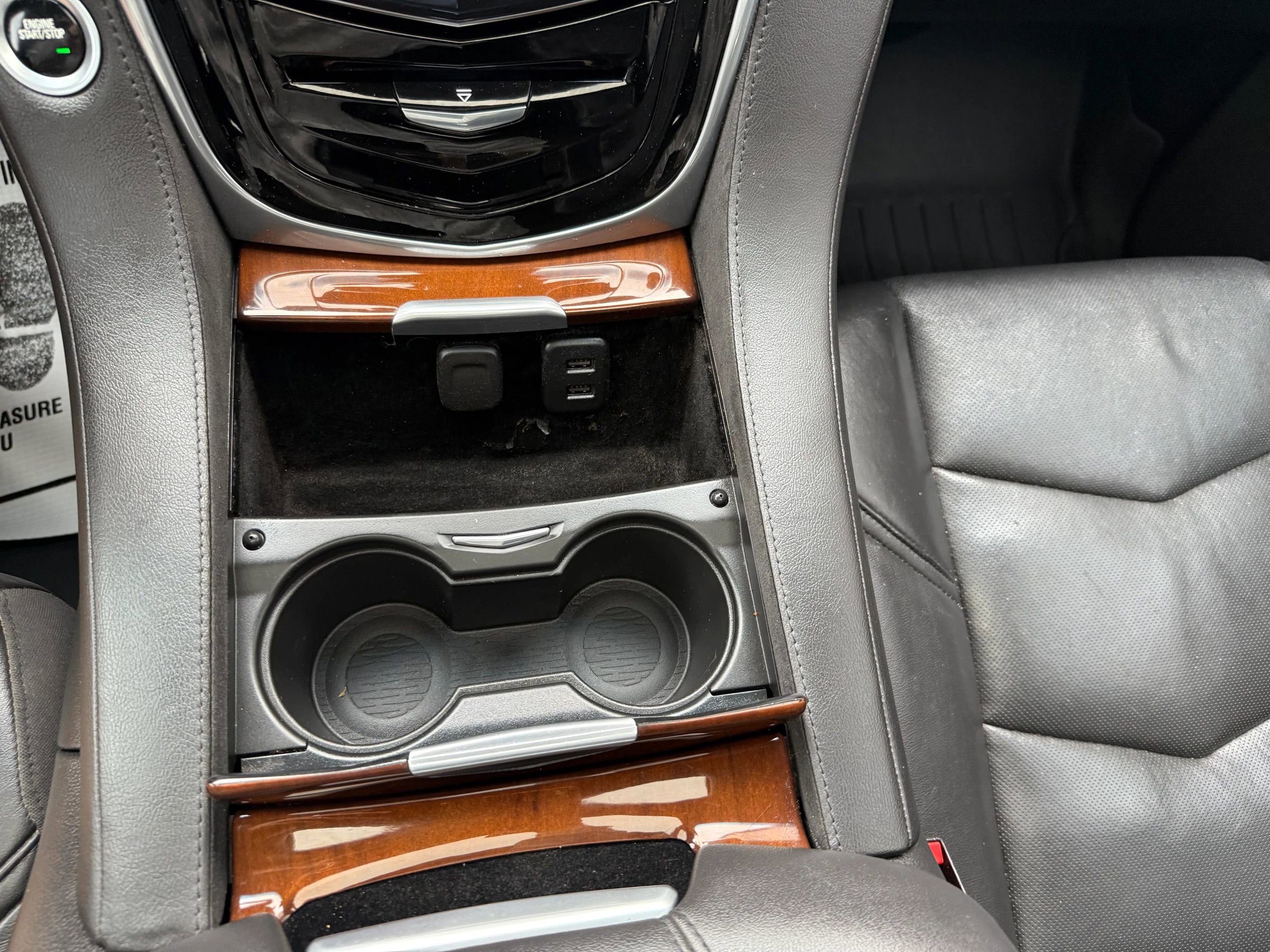 Used 2020 Cadillac Escalade ESV Luxury image 44