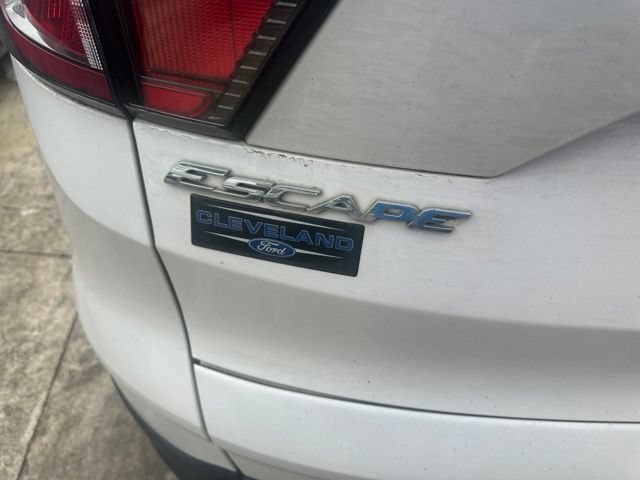 Used 2017 Ford Escape Titanium FWD image 4
