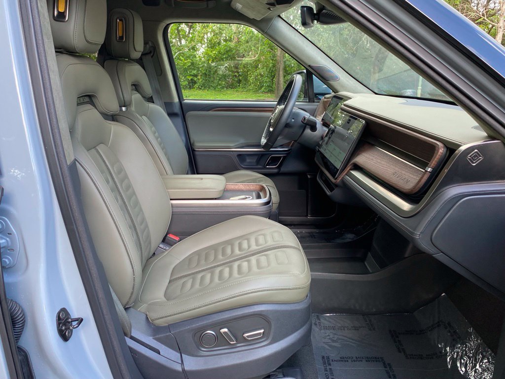 Used 2023 Rivian R1S Adventure Dual AWD/4WD image 18
