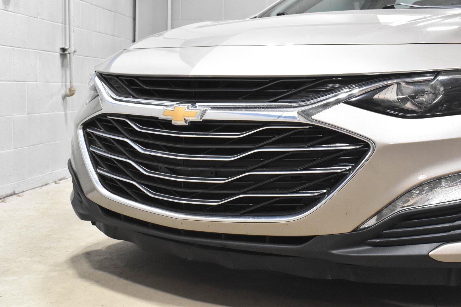 Used 2025 Chevrolet Malibu LT FWD image 30