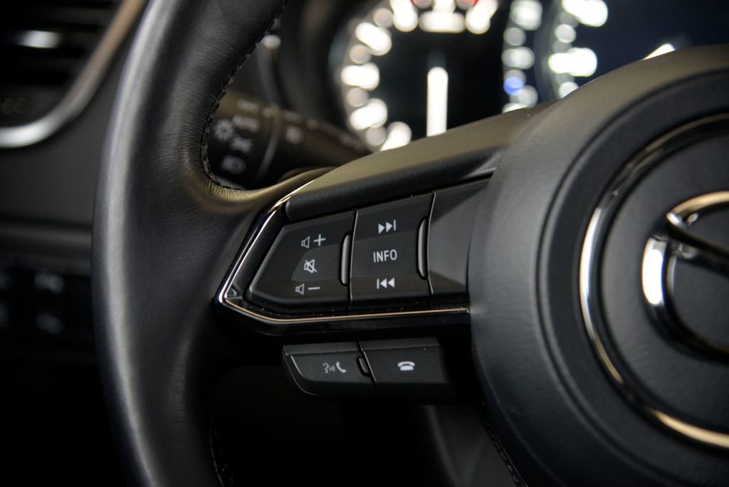 Used 2023 MAZDA CX-9 Signature image 23