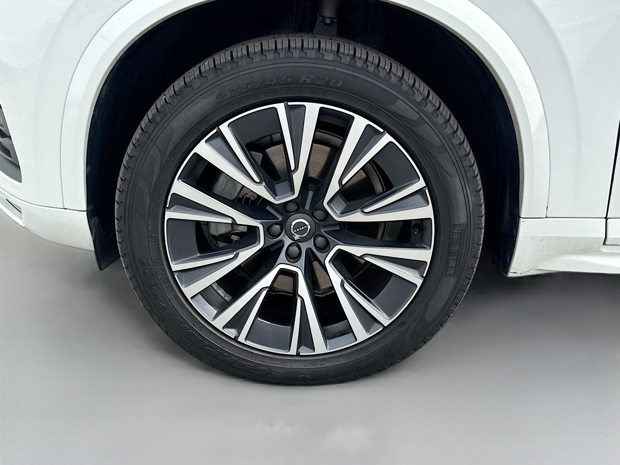Used 2022 Volvo XC90 T5 Momentum w/ Protection Package Premier AWD/4WD image 43