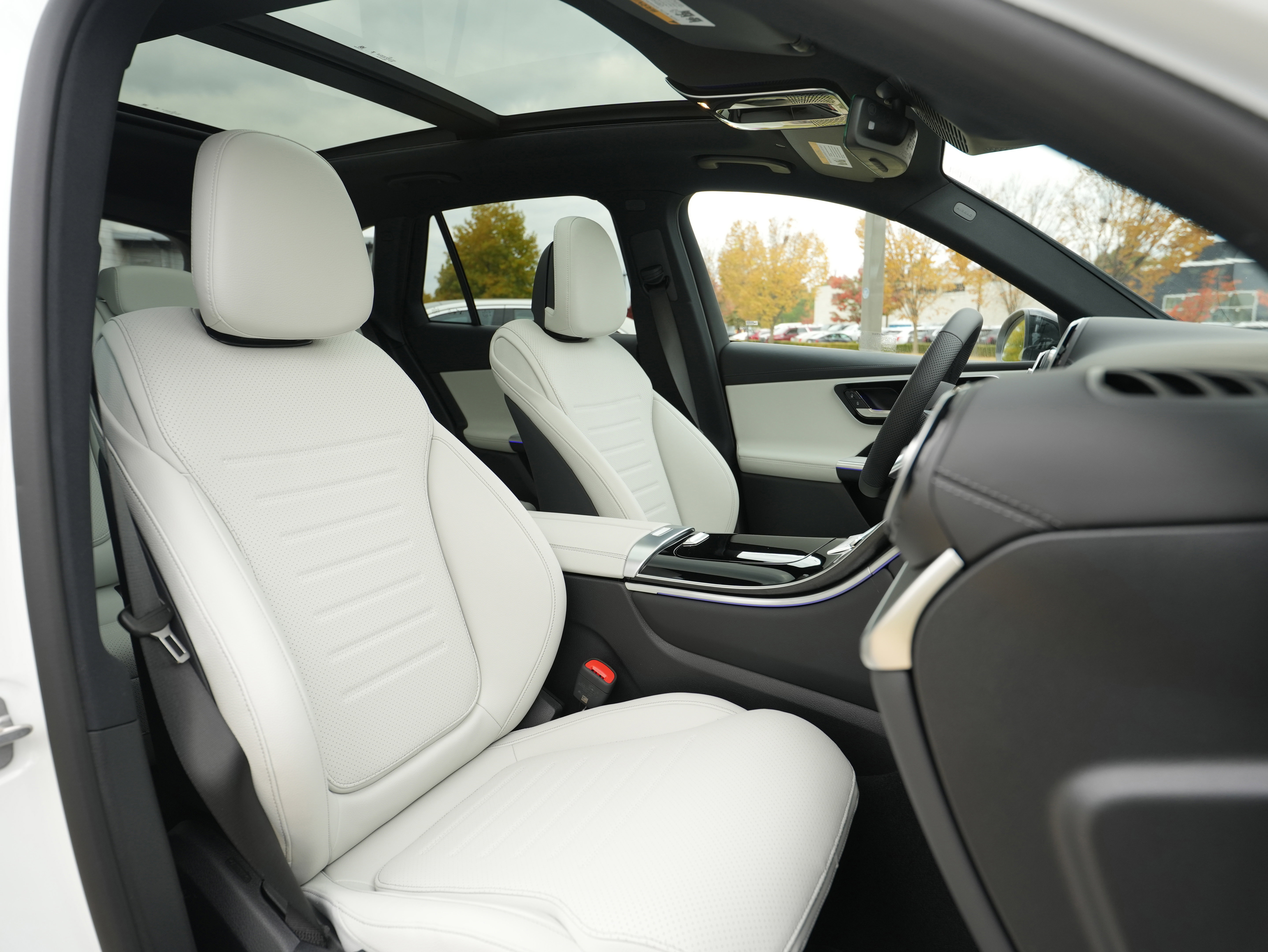 New 2026 Mercedes-Benz GLC 300 4MATIC image 35