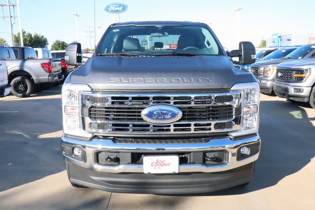 New 2026 Ford F250 XLT w/ FX4 Off-Road Package image 8