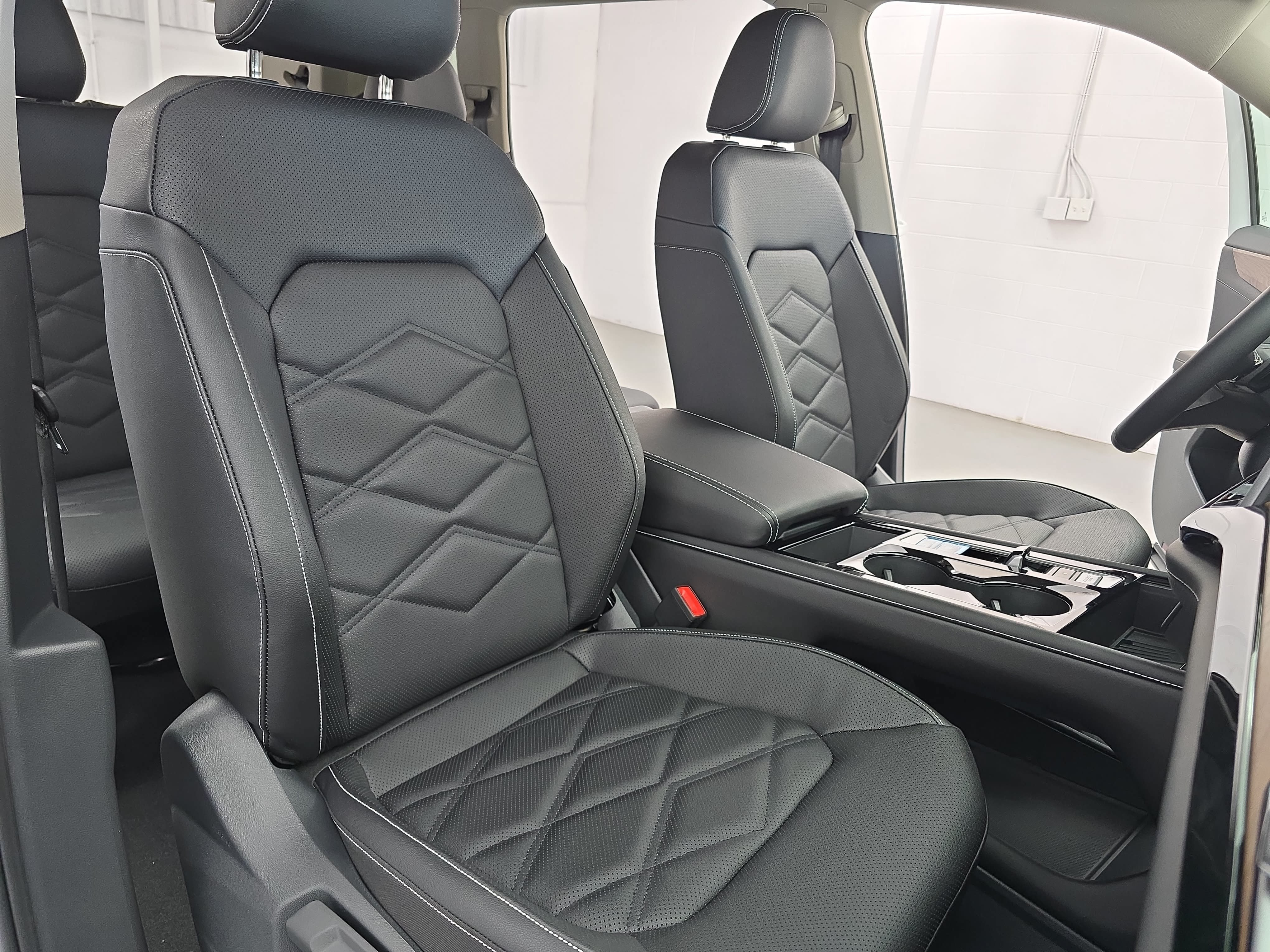 New 2026 Volkswagen Atlas SE FWD image 10