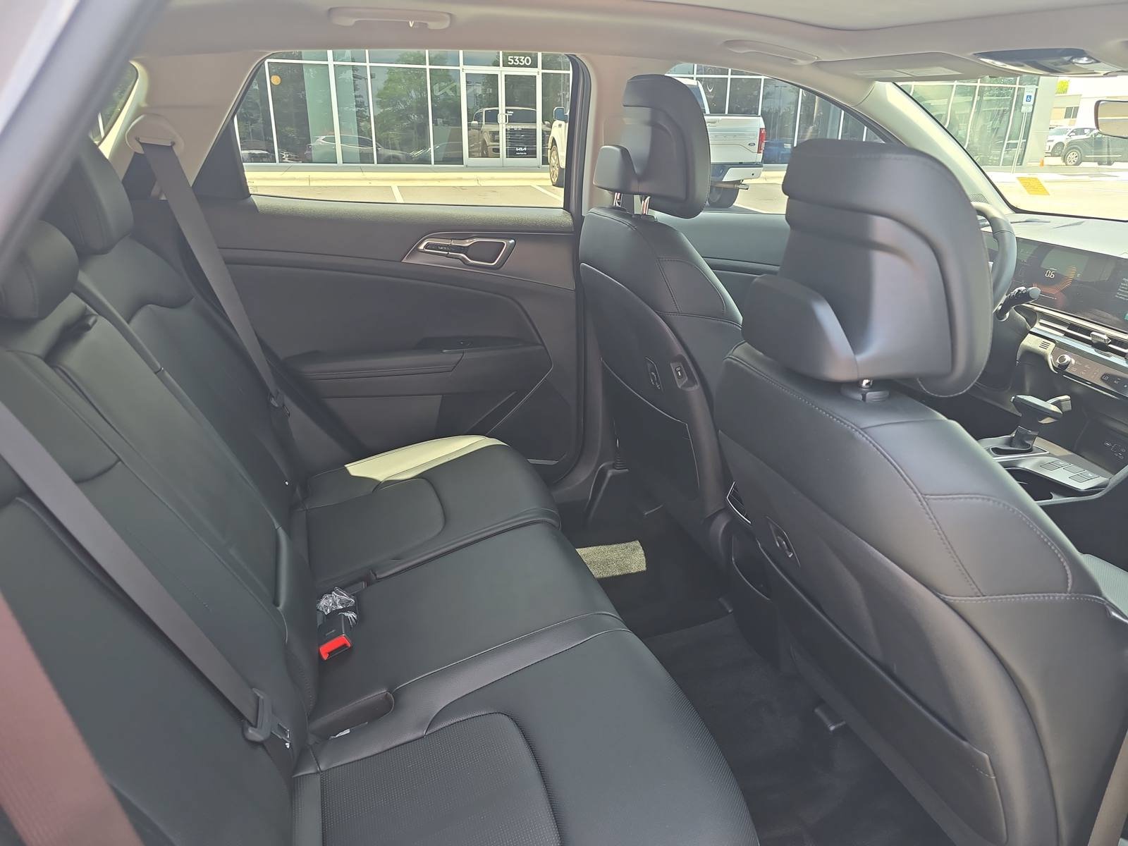 Used 2026 Kia Sportage EX w/ EX Panorama Roof Package FWD image 13