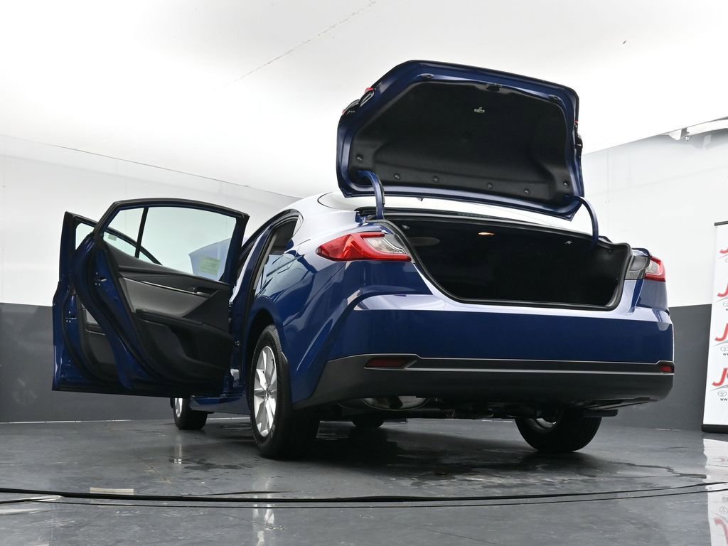 New 2026 Toyota Camry LE image 31