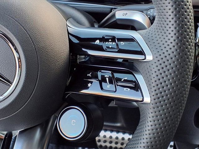 New 2026 Mercedes-Benz GLA 35 AMG 4MATIC image 10