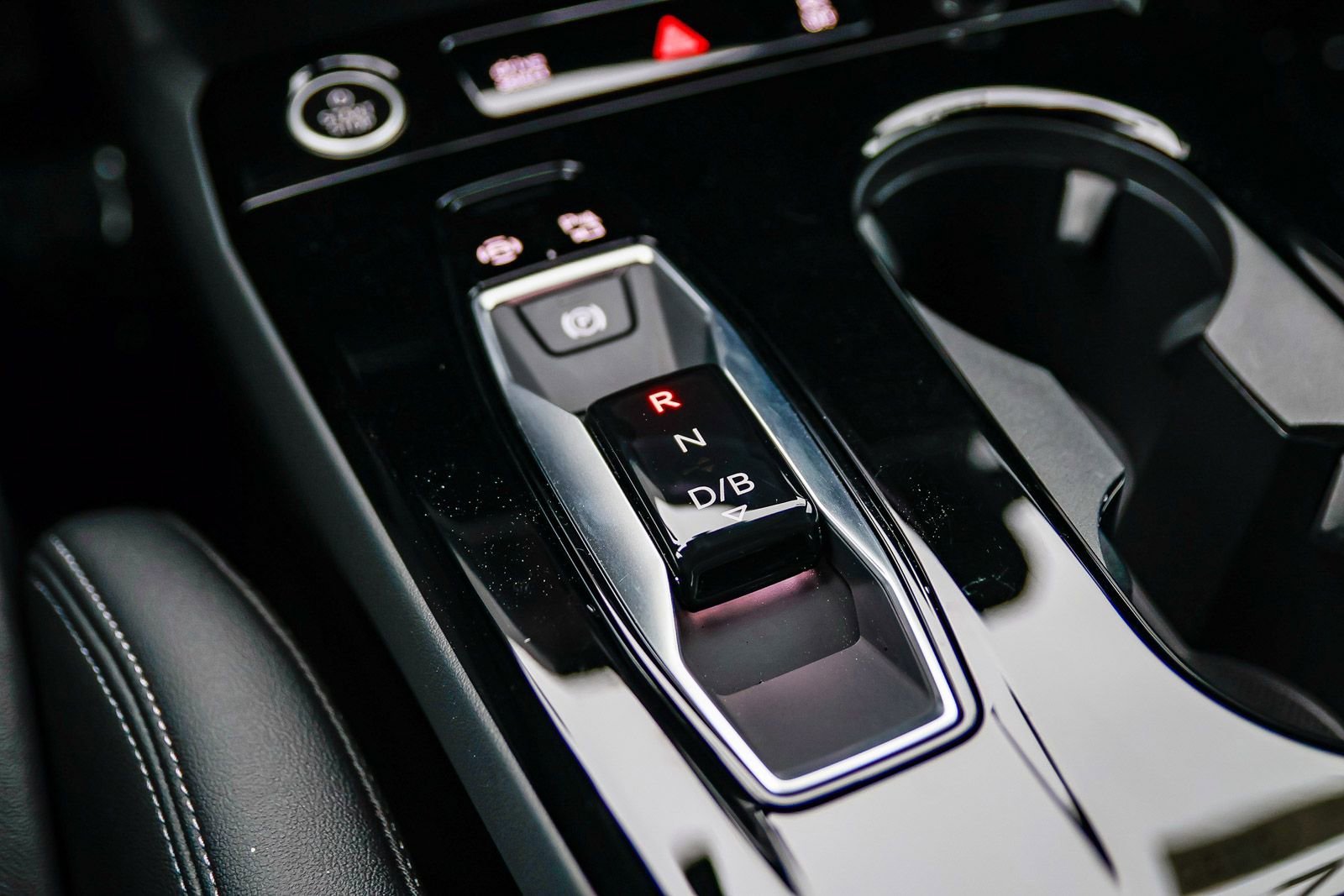 Certified 2025 Audi Q6 e-tron Premium Plus w/ Premium Plus image 28