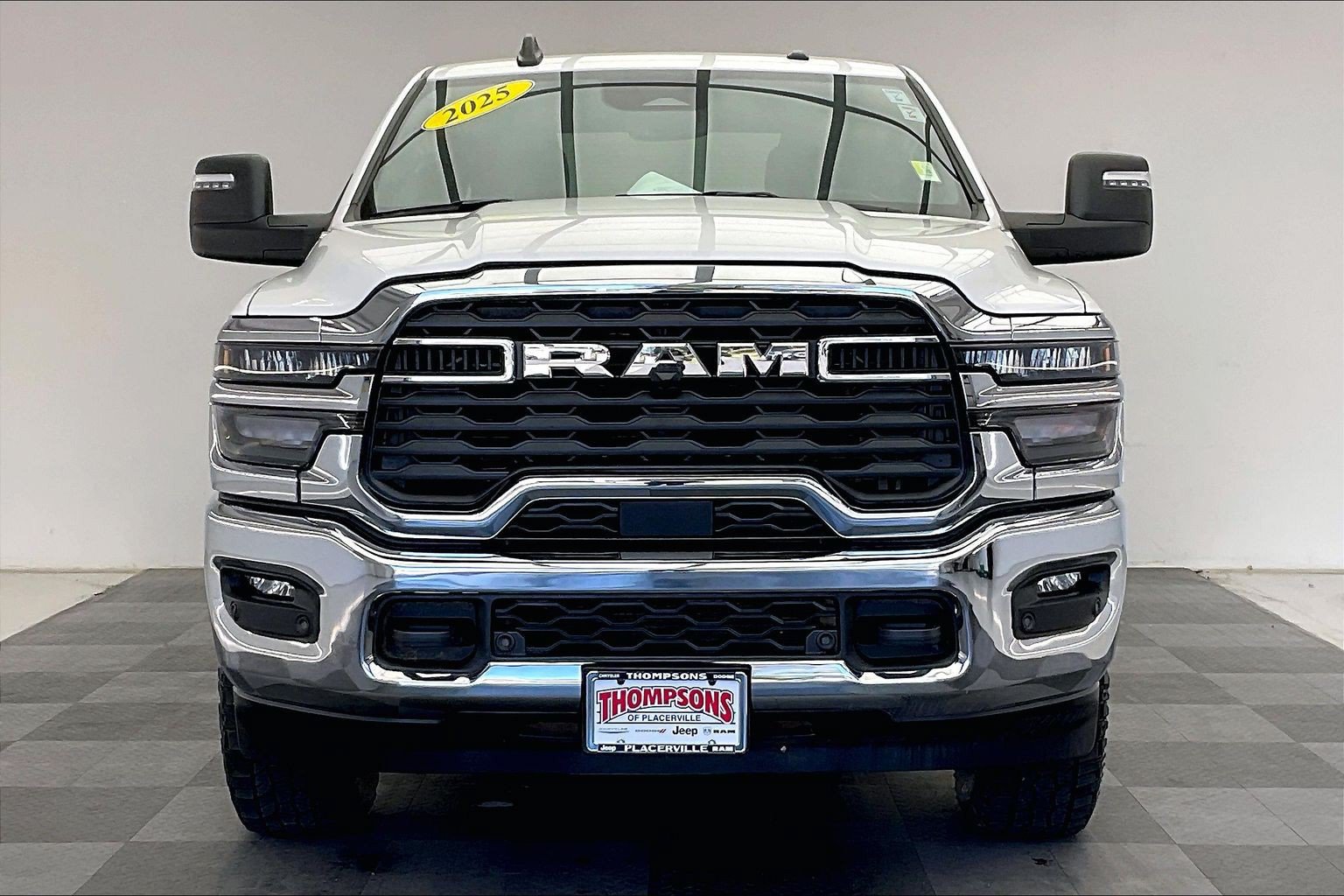 Used 2025 RAM 2500 Big Horn AWD/4WD image 2