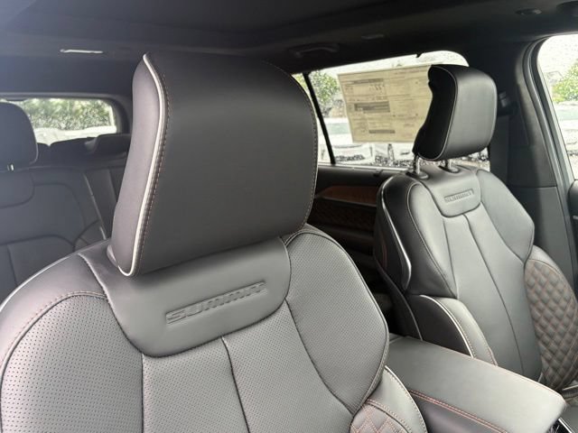 New 2026 Jeep Grand Cherokee L Summit AWD/4WD image 26