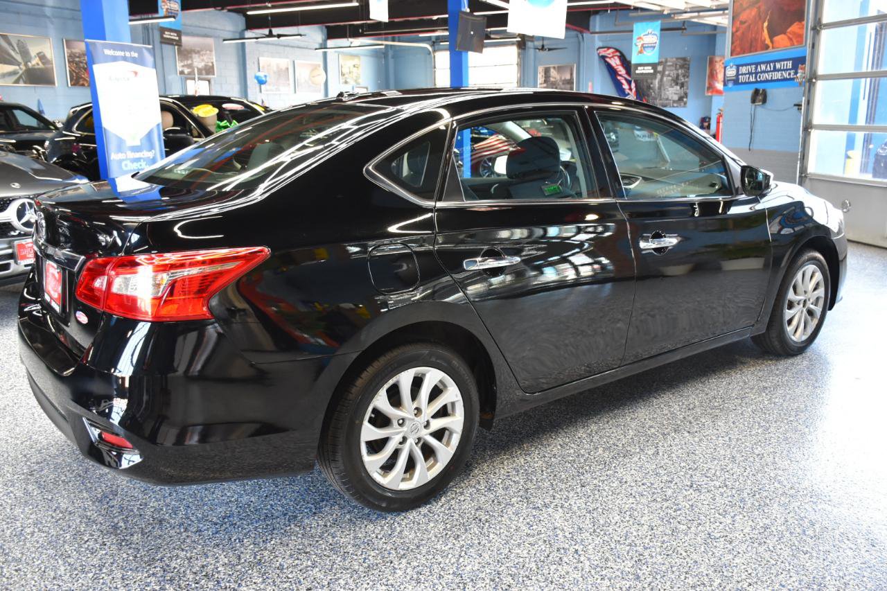 Used 2019 Nissan Sentra SV image 3