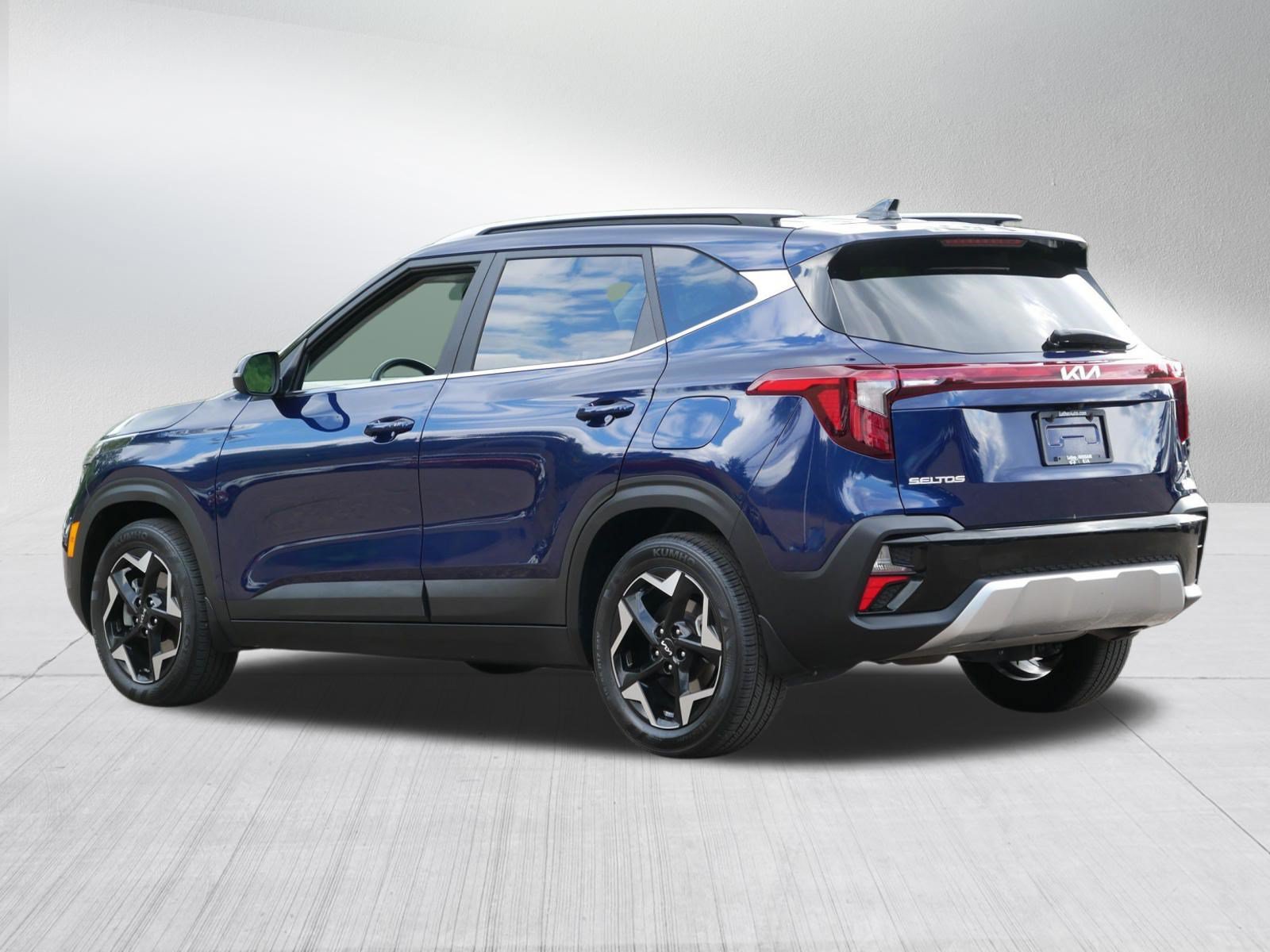 Certified 2024 Kia Seltos EX AWD/4WD image 5