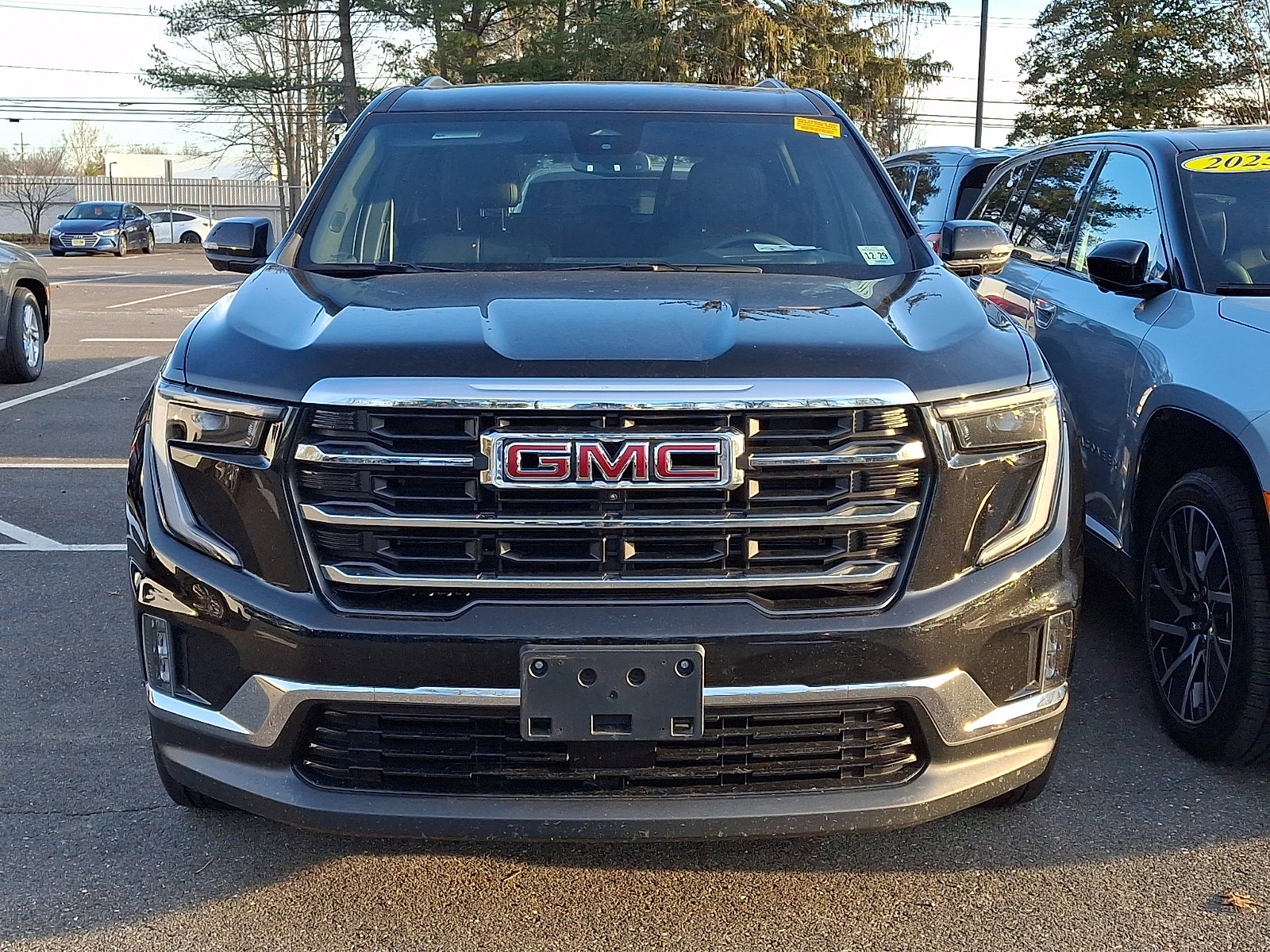 Used 2024 GMC Acadia Elevation image 3