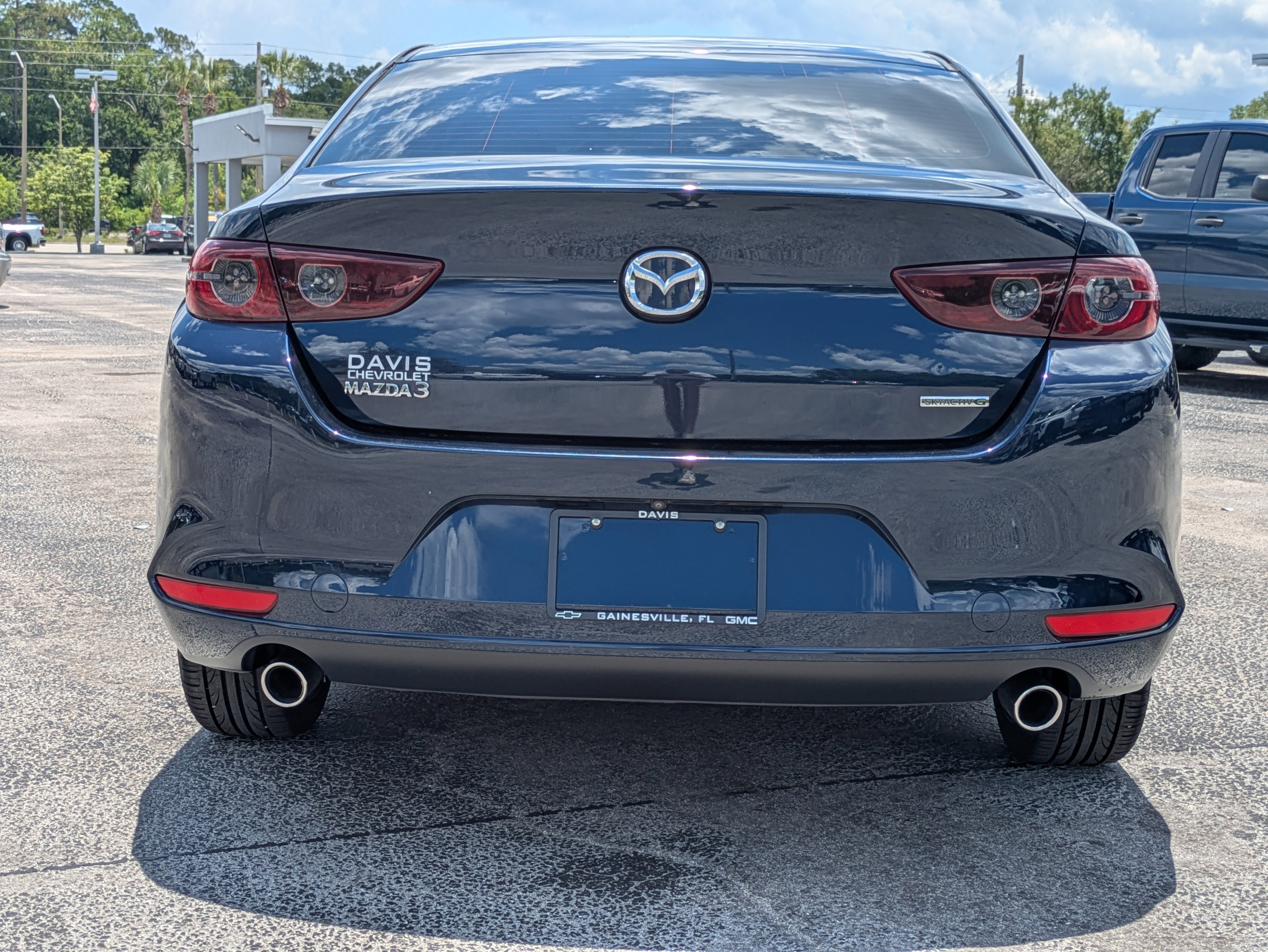 Used 2021 MAZDA MAZDA3 s FWD image 6