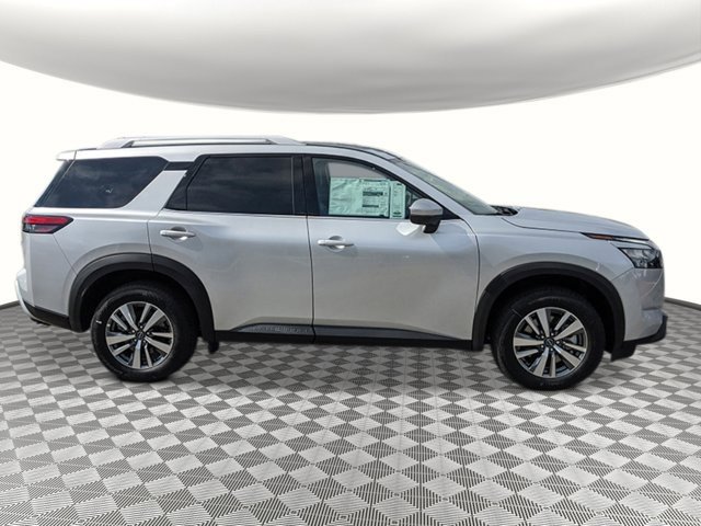 New 2025 Nissan Pathfinder SL image 6