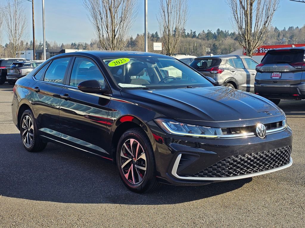 Used 2025 Volkswagen Jetta S image 3