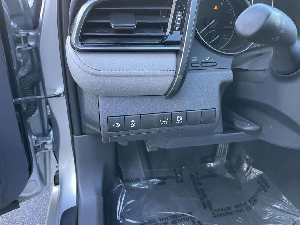 Used 2024 Toyota Camry SE image 31