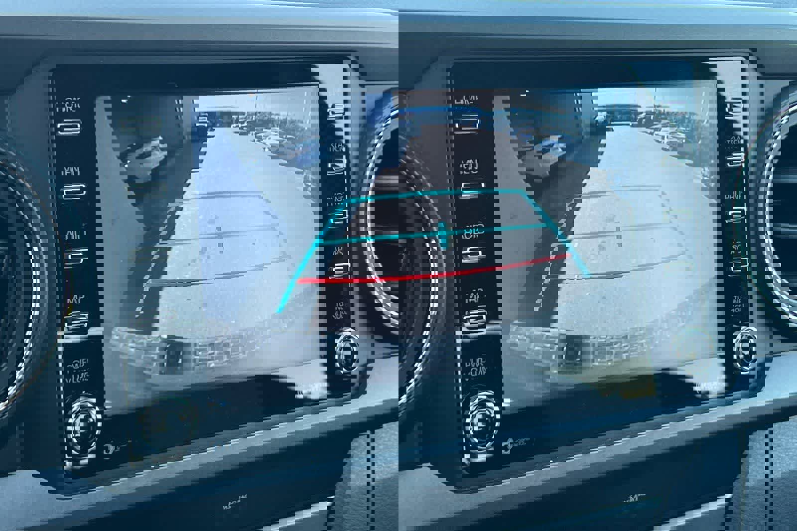 Used 2020 Toyota Tacoma TRD Off-Road w/ Technology Package image 20