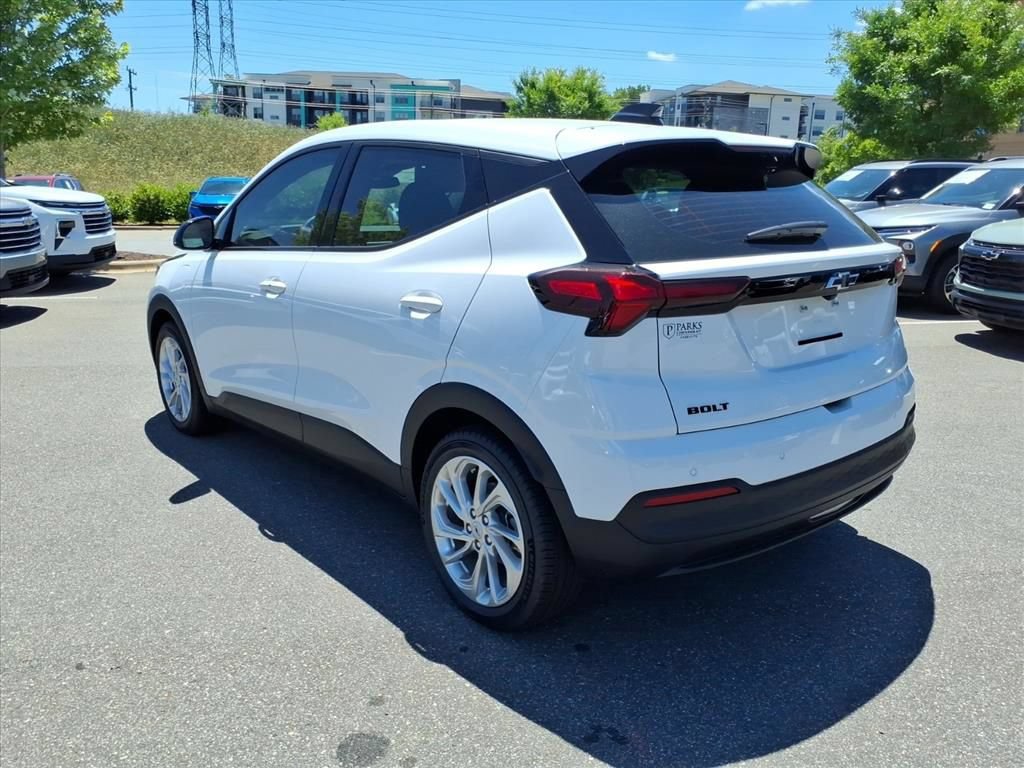 New 2027 Chevrolet Bolt LT FWD image 30