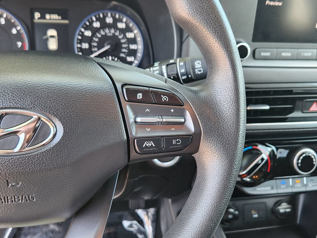 Used 2023 Hyundai Kona SEL AWD/4WD image 18