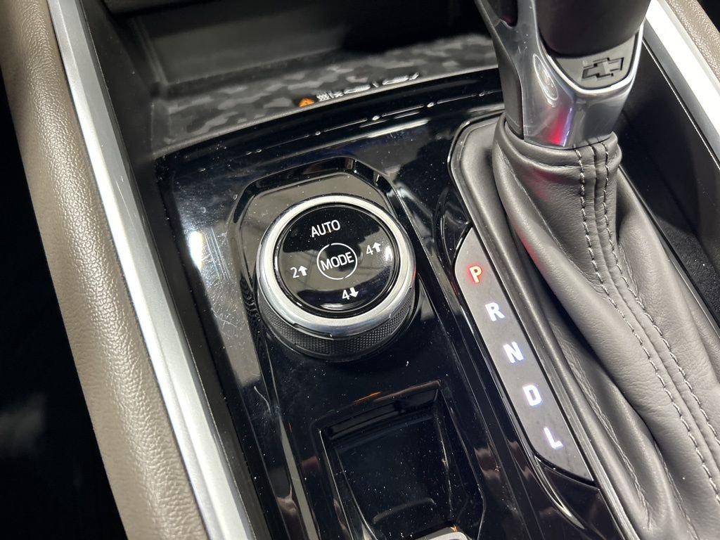 Used 2024 Chevrolet Colorado ZR2 w/ ZR2 Convenience Package III image 24