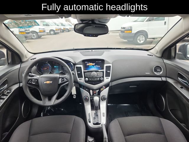 Used 2015 Chevrolet Cruze LT w/ Sun And Sound Package image 30