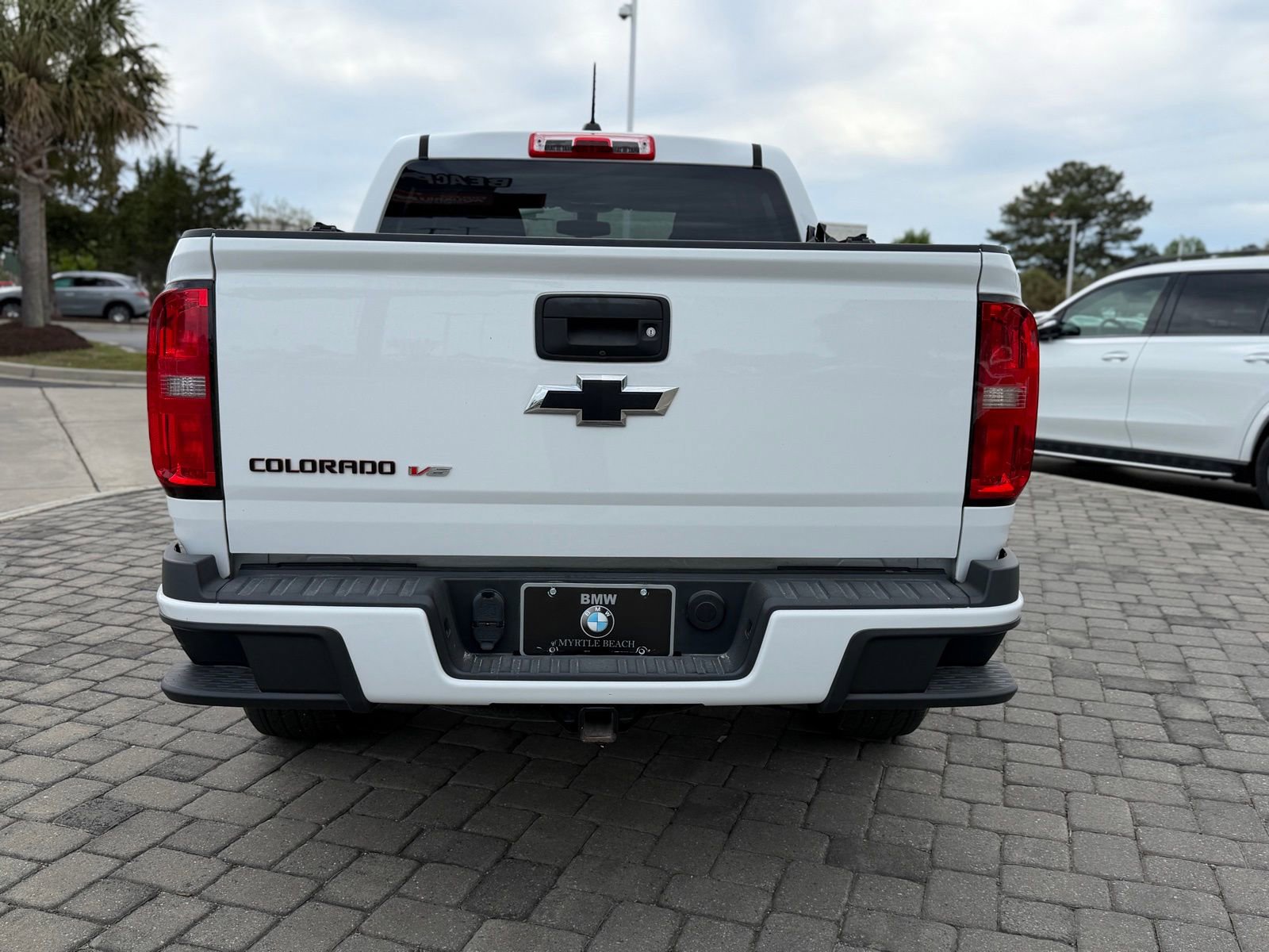 Used 2020 Chevrolet Colorado LT w/ Redline Special Edition image 9